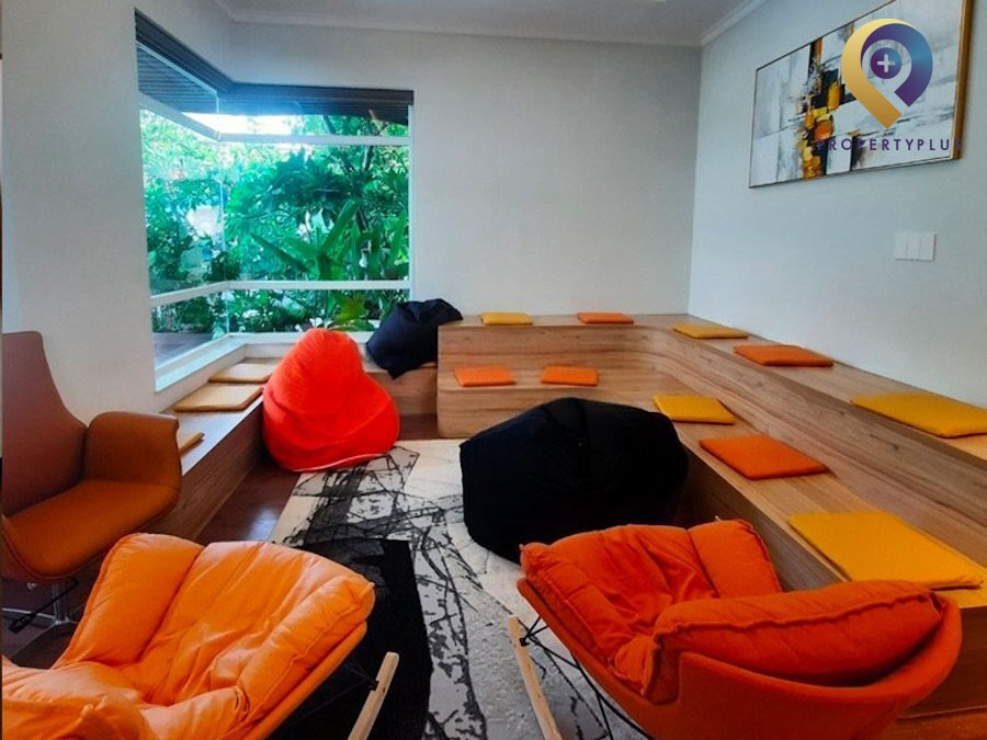 The 4S Villa